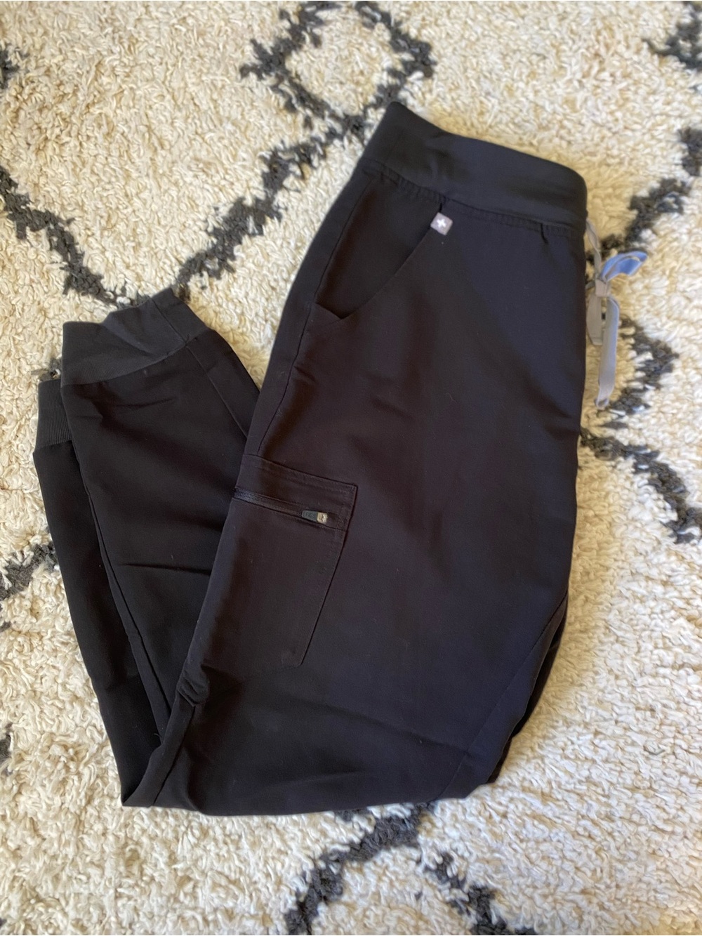 Figs Zamora Jogger scrub pants - women’s M